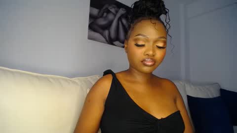 Snapshot of cute_ass18 chatting on March 2025 09:25:02 AM Liya online show from March 2025 09:25:02 AM