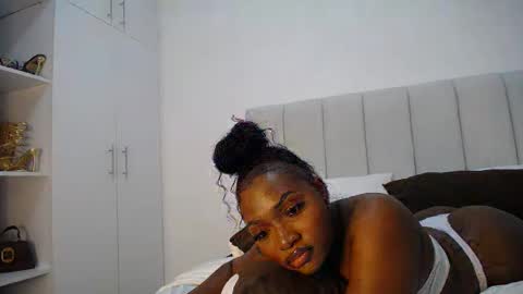 Snapshot of cute_ass18 chatting on March 2025 05:28:02 PM Liya online show from March 2025 05:28:02 PM