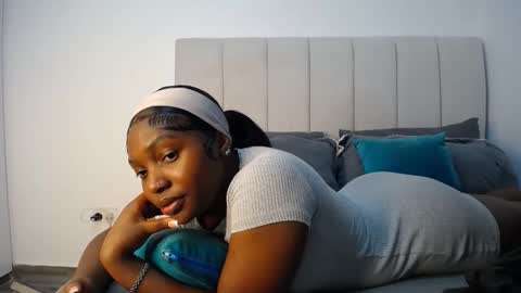 Snapshot of cute_ass18 chatting on October 2025 02:15:01 AM Liya online show from October 2025 02:15:01 AM