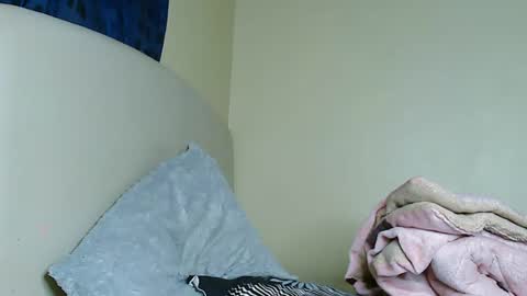 V EE online show from February 2025 02:15:02 PM