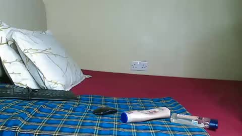 V EE online show from February 2025 09:09:01 AM