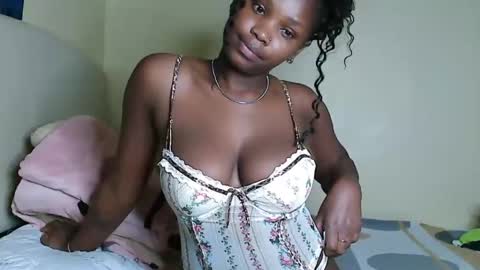 V EE online show from March 2025 08:05:01 AM