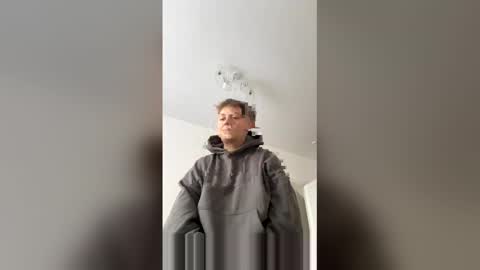 Snapshot of cute_dandy chatting on May 2026 04:47:01 PM cute_dandy online show from May 2026 04:47:01 PM