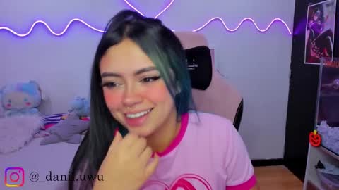 Dani  online show from October 2025 10:44:01 AM