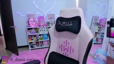 Snapshot of cute_dani__ chatting on February 2026 02:21:01 PM Dani online show from February 2026 02:21:01 PM