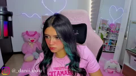 Snapshot of cute_dani__ chatting on April 2026 02:17:02 PM Dani online show from April 2026 02:17:02 PM