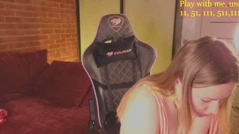 Everyday stream in the same time online show from December 2024 11:44:01 AM