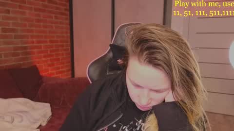 Everyday stream in the same time online show from March 2025 01:26:01 AM