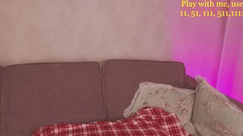 Everyday stream in the same time online show from September 2025 01:32:02 AM