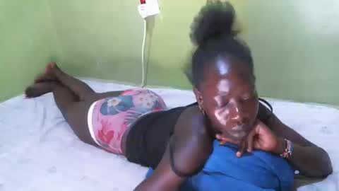 cute_doria online show from October 2025 03:25:02 AM