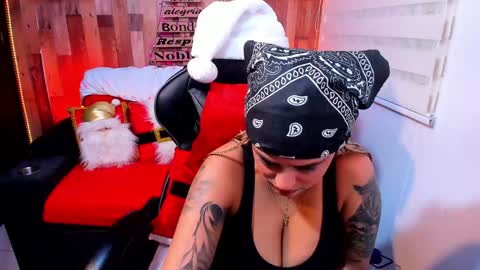 Snapshot of cute_elii chatting on December 2024 12:16:01 AM    Independent Model online show from December 2024 12:16:01 AM