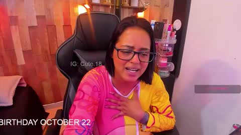 Snapshot of cute_elii chatting on October 2025 12:00:01 AM    Independent Model online show from October 2025 12:00:01 AM