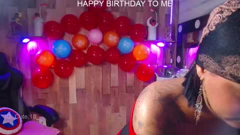 Snapshot of cute_elii chatting on October 2025 11:41:02 PM    Independent Model online show from October 2025 11:41:02 PM