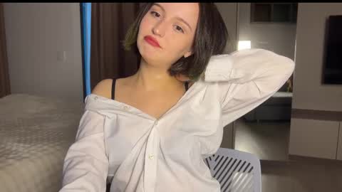 Snapshot of cute_emiliya chatting on April 2026 02:56:01 AM Emily online show from April 2026 02:56:01 AM