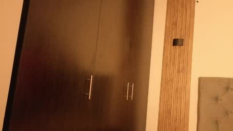 Snapshot of cute_emmma chatting on April 2026 11:06:01 AM Emma online show from April 2026 11:06:01 AM