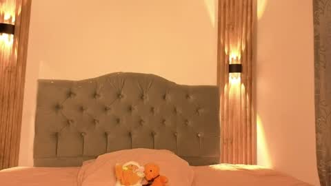 Snapshot of cute_emmma chatting on April 2026 11:00:02 AM Emma online show from April 2026 11:00:02 AM