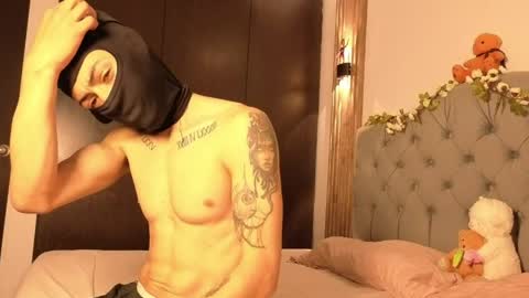 Snapshot of cute_emmma chatting on April 2026 11:01:01 AM Emma online show from April 2026 11:01:01 AM