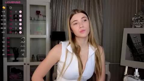 Snapshot of cute_fox_girl chatting on March 2025 07:16:01 AM Anne online show from March 2025 07:16:01 AM