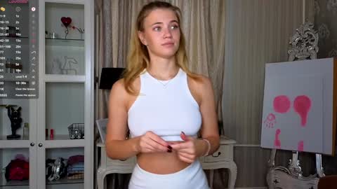 Snapshot of cute_fox_girl chatting on October 2025 07:31:02 AM Anne online show from October 2025 07:31:02 AM