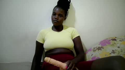 cute_heaven online show from October 2025 10:28:02 PM