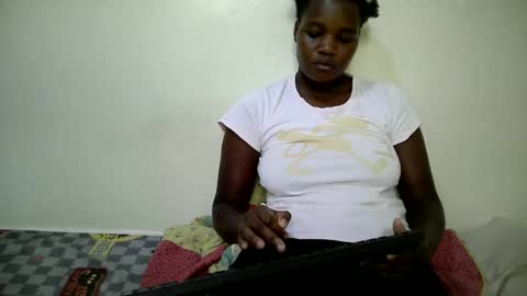 cute_heaven online show from October 2025 11:11:01 AM