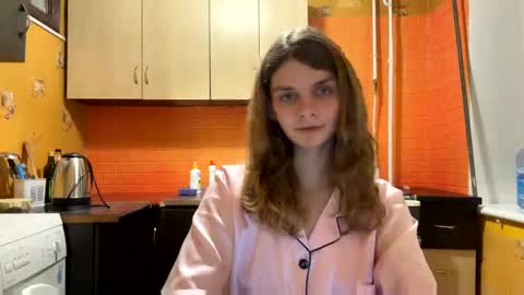 cute_kitte online show from December 2024 09:15:02 PM