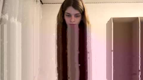 cute_kitte online show from February 2025 04:11:01 PM