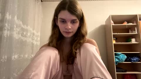 cute_kitte online show from February 2025 09:06:02 PM