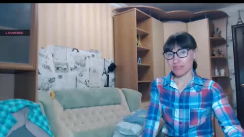 cute_lion_ online show from October 2025 11:58:01 AM