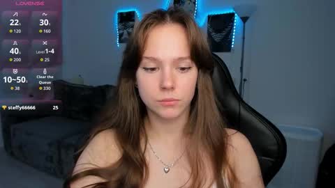 Snapshot of cute_little_ass chatting on September 2025 05:24:02 PM Emily online show from September 2025 05:24:02 PM