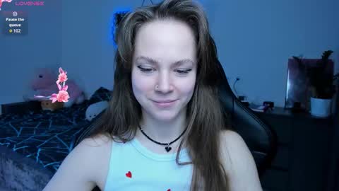 Snapshot of cute_little_ass chatting on November 2025 02:20:02 PM Emily online show from November 2025 02:20:02 PM