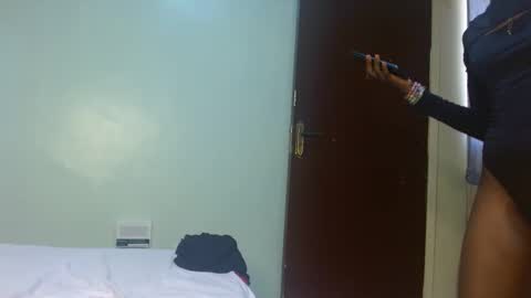 cute_lorna online show from April 2026 01:41:01 PM