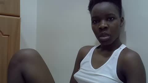 Snapshot of cute_marion chatting on January 2025 02:04:01 PM cute_marion online show from January 2025 02:04:01 PM