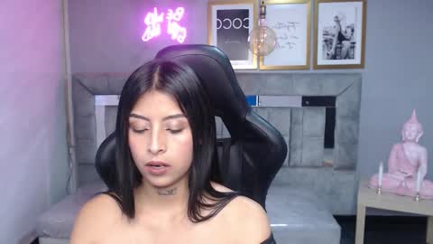 Martina online show from October 2025 07:57:02 PM