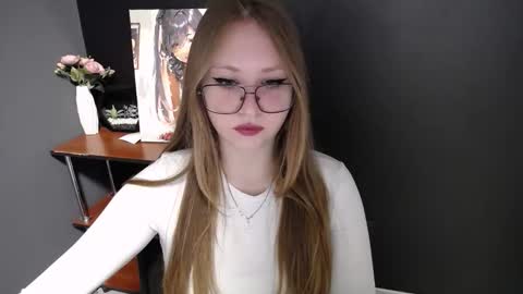 Snapshot of cute_minx chatting on March 2026 06:14:01 AM Veronica online show from March 2026 06:14:01 AM