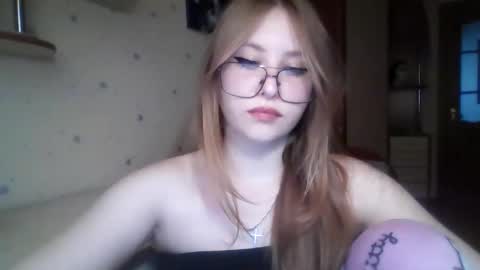 Snapshot of cute_minx chatting on May 2026 02:34:01 PM Veronica online show from May 2026 02:34:01 PM