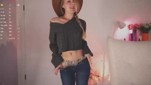 Snapshot of cute_pie_an chatting on September 2025 12:32:02 AM AN online show from September 2025 12:32:02 AM