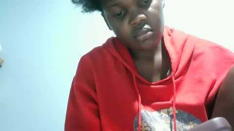 Snapshot of cute_roxie chatting on January 2025 08:47:01 PM cute_roxie online show from January 2025 08:47:01 PM