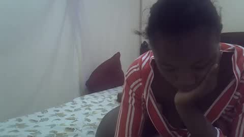 cute_savanna online show from October 2025 05:15:02 AM