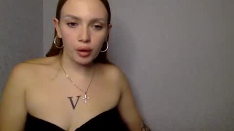 cute_shy06 online show from December 2025 04:56:01 PM