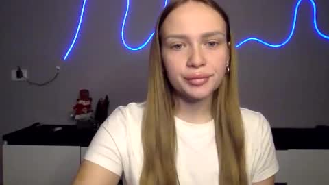 cute_shy06 online show from January 2026 06:34:02 PM