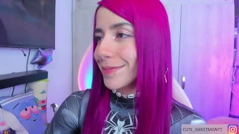 Snapshot of cute_sweetmontt chatting on January 2025 12:11:02 PM katalinda montt online show from January 2025 12:11:02 PM