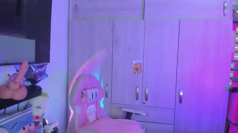 Snapshot of cute_sweetmontt chatting on September 2025 08:03:01 PM katalinda montt online show from September 2025 08:03:01 PM