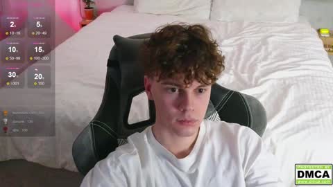 Snapshot of cute_thomas chatting on December 2024 10:45:02 AM Thomas - online show from December 2024 10:45:02 AM