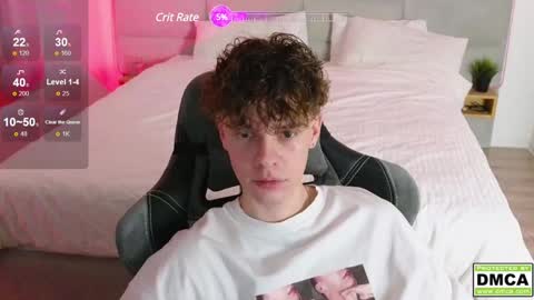 Snapshot of cute_thomas chatting on January 2025 08:43:02 PM Thomas - online show from January 2025 08:43:02 PM