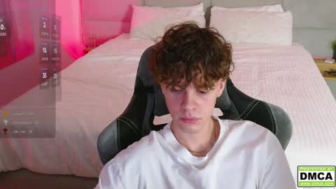 Snapshot of cute_thomas chatting on January 2025 09:39:02 PM Thomas - online show from January 2025 09:39:02 PM