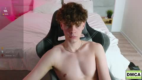 Snapshot of cute_thomas chatting on January 2025 12:42:01 AM Thomas - online show from January 2025 12:42:01 AM