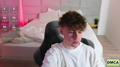 Snapshot of cute_thomas chatting on January 2025 07:08:01 PM Thomas - online show from January 2025 07:08:01 PM