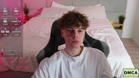 Snapshot of cute_thomas chatting on February 2025 11:15:02 PM Thomas - online show from February 2025 11:15:02 PM