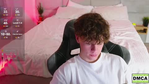 Snapshot of cute_thomas chatting on February 2025 02:17:02 AM Thomas - online show from February 2025 02:17:02 AM